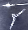Un Super-Etendard du porte-avions Clemenceau, en strike sur La Boudeuse pendant l'opération Prométhé. (©Marine Nationale)