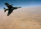Super-Étendard Modernisé S.5 en vol au-dessus de Kandahar (Afghanistan). (©Marine Nationale)