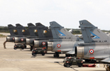 Les quatre Mirage 2000N et deux Mirage 2000-5 à la Sude. (©Ministère de la Défense)
