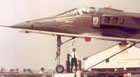 Jaguar M-05 en train d'être testé sur la catapulte surélevée du RAE Bedford. (©Daniel Pierre) 