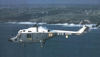 WG-13 Lynx n° 272 de la 35.F au-dessus de la rade de Brest en 1985. (© Jean-Michel Guhl)